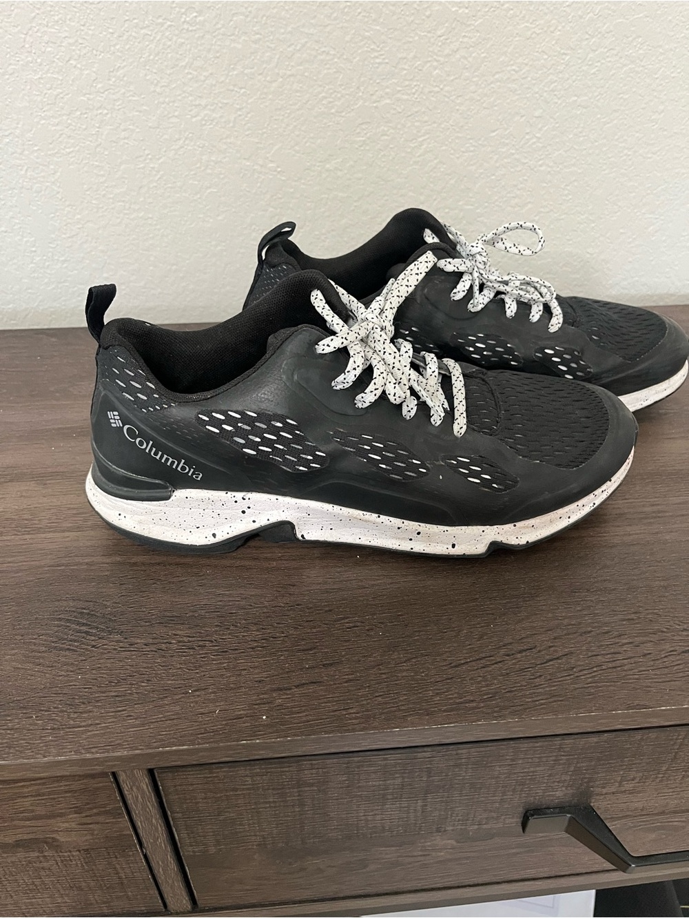 Columbia Women’s Black Athletic Sneakers with Speckled White Sole